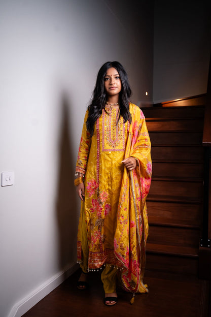 Yellow Floral Indian Pakistani Outfit Salwar Kameez Kurti Suit EID SS41