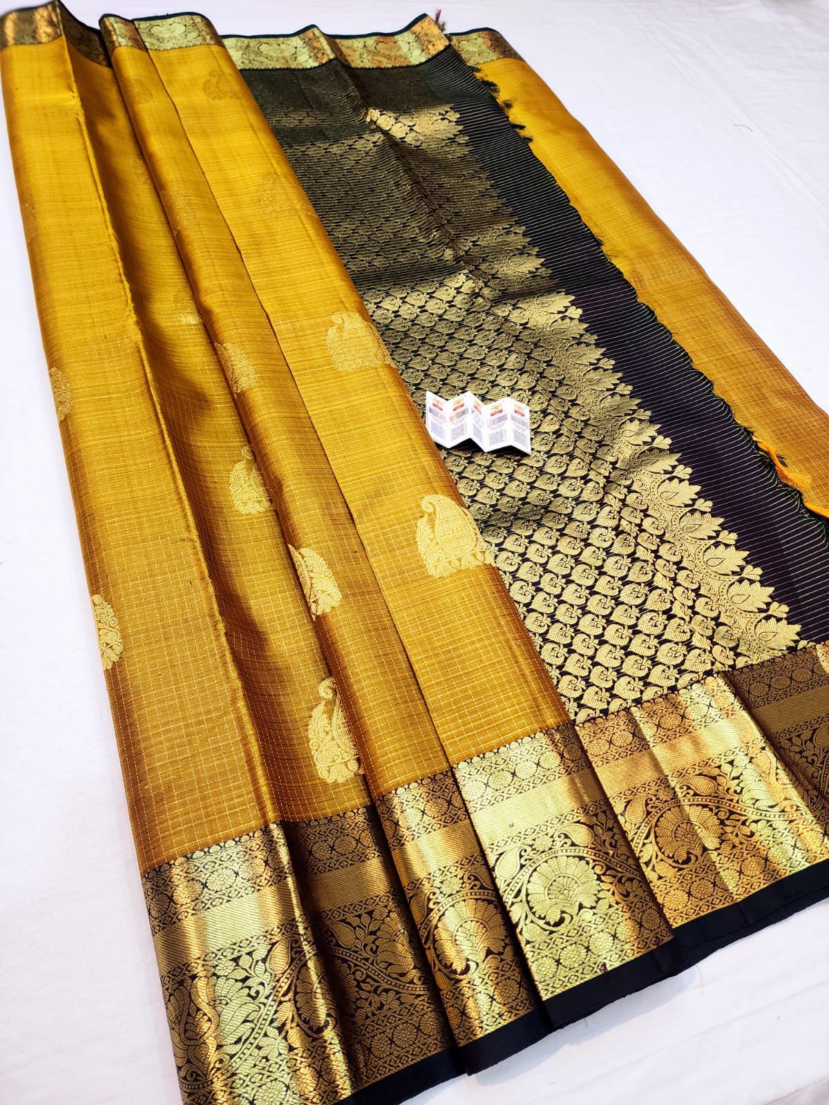 Mustard Checkered Sari Greenish Border & Pallu | SPK006