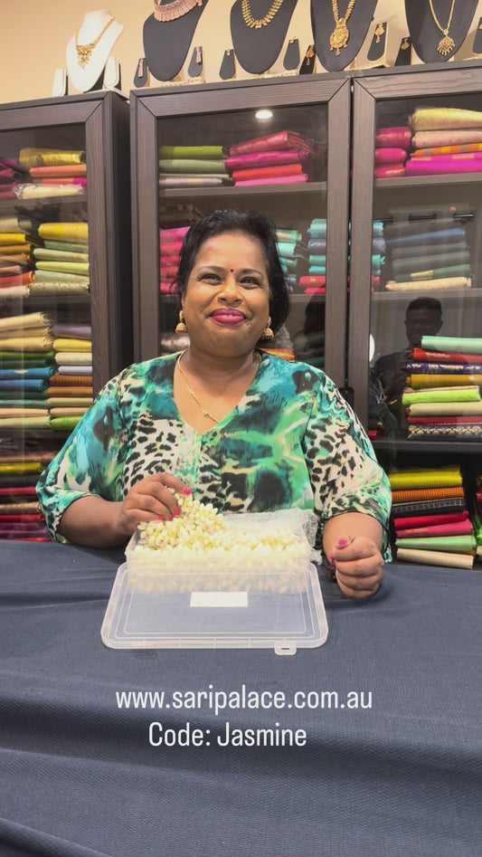 Mallipoo Natural Looking Handmade Jasmine Gajra G1