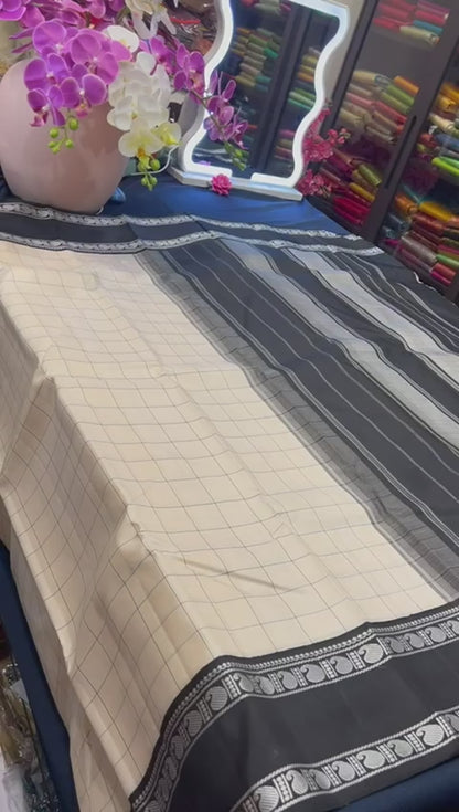 Kanjivaram Handloom Saree Off White & Black Colour | SPK072